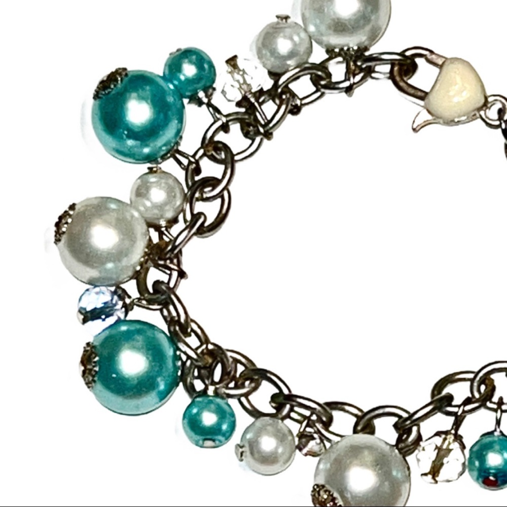 Silver & Pastel Teal & White Pearls Chain Link Bracelet - Picture 3 of 7